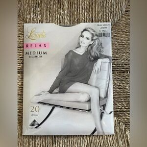 Levante MEDIUM RELAX FIRM GRAY PANTYHOSE NEW IN BOX